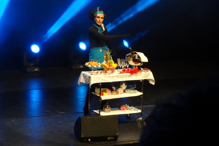 Pam Ann – Flugbegleiterin out of Hell