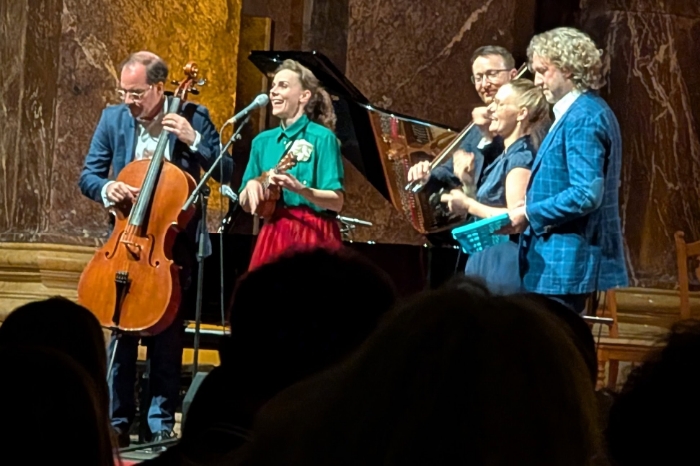 Anna Depenbusch im Berliner Dom